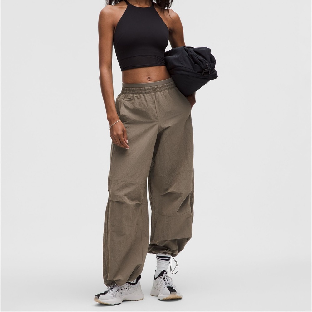 Lululemon Crinkle Nylon Parachute Pant